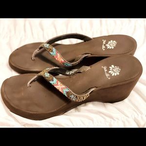 Adorable boho style yellow box